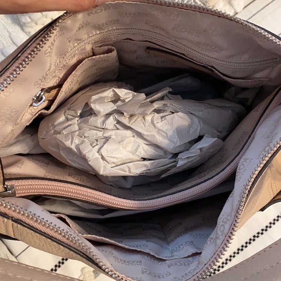 Michael Kors shoulder bag - Picture 2 of 4